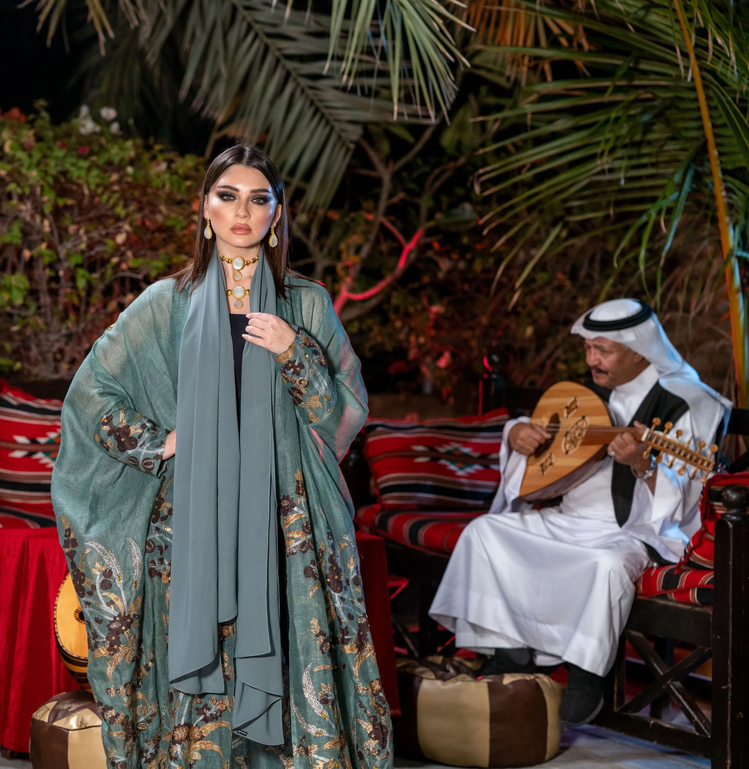 Couple in traditional Gulf dress