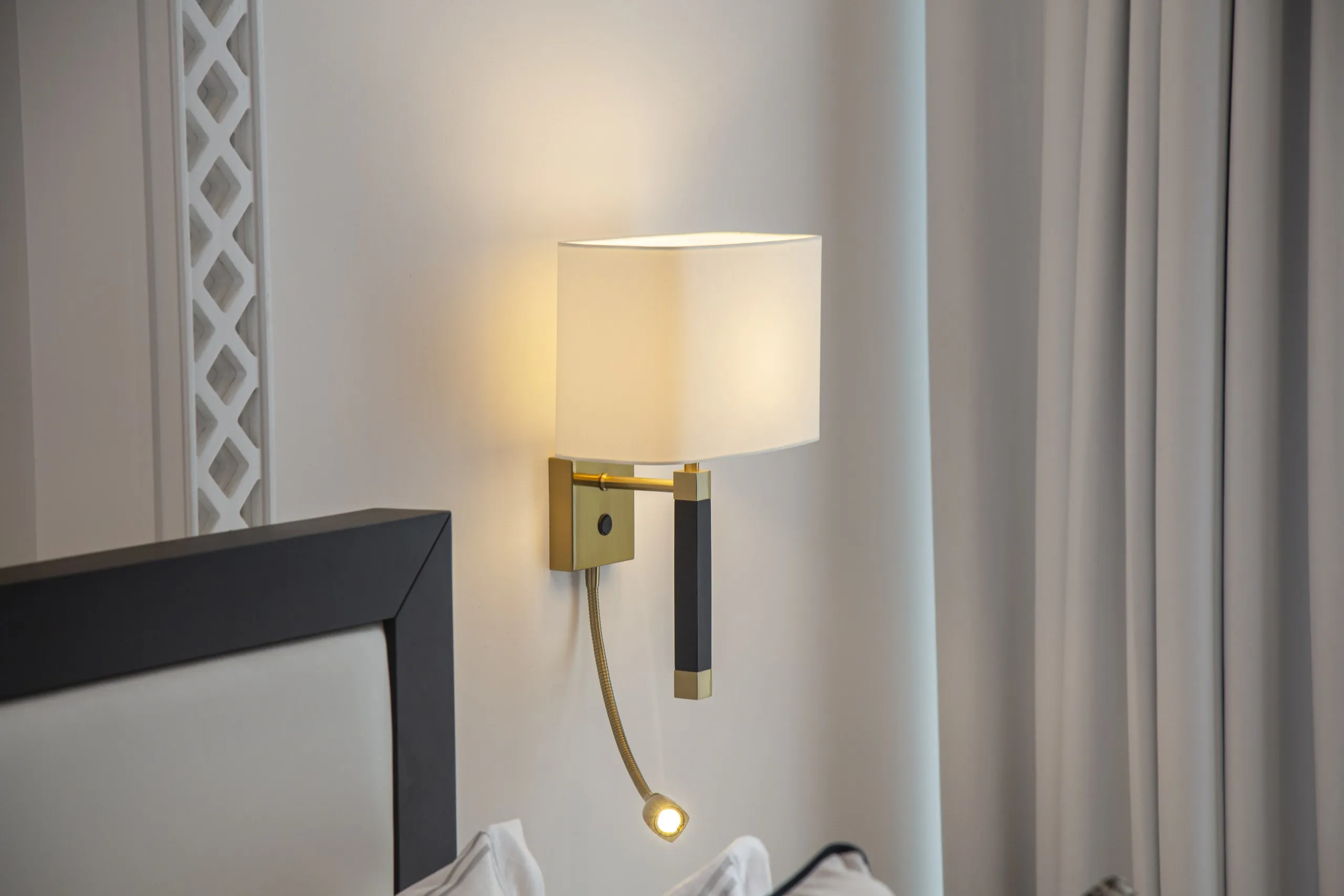 Wall sconce detail