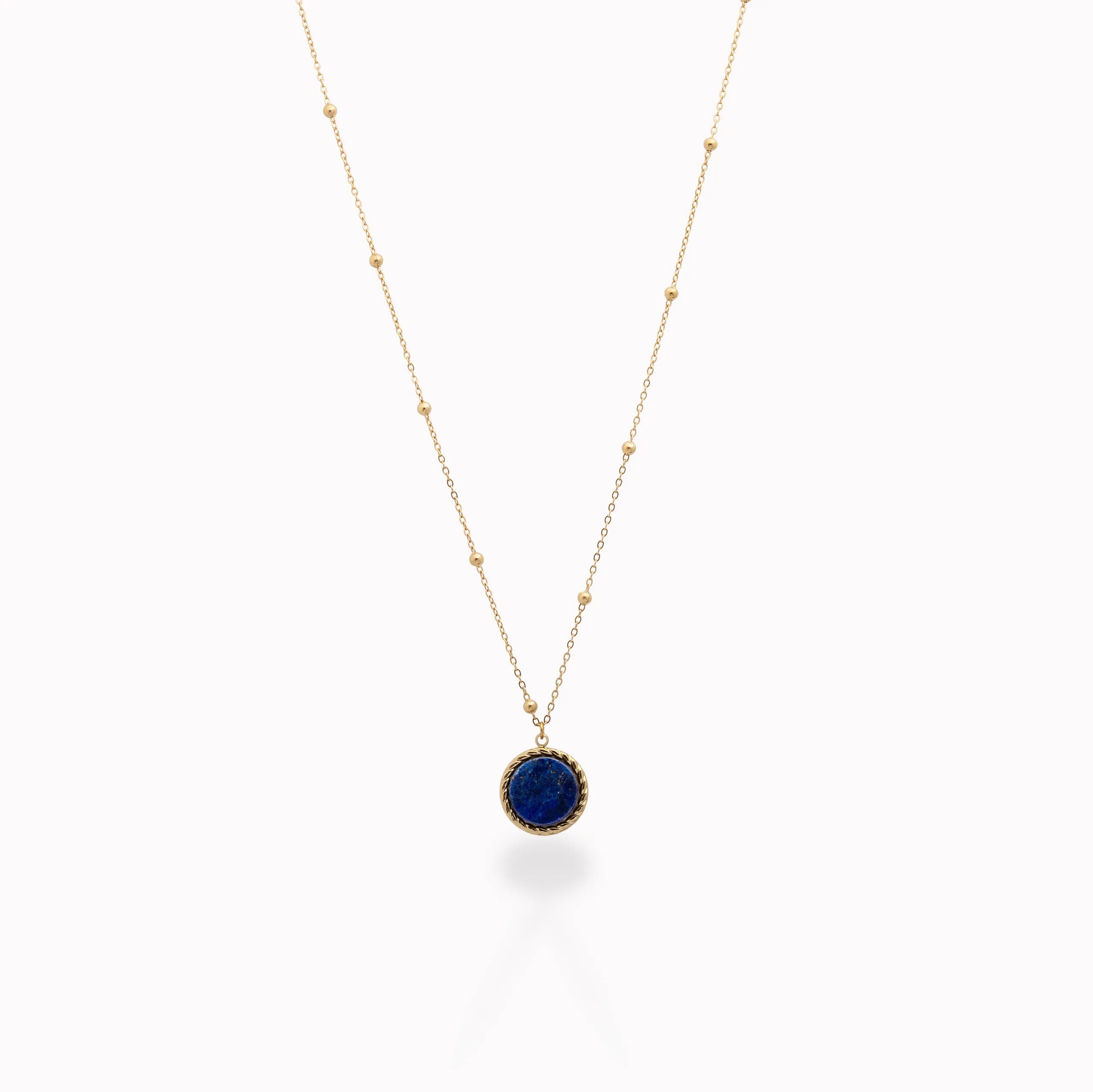 Gold necklace with a lapis lazuli pendant